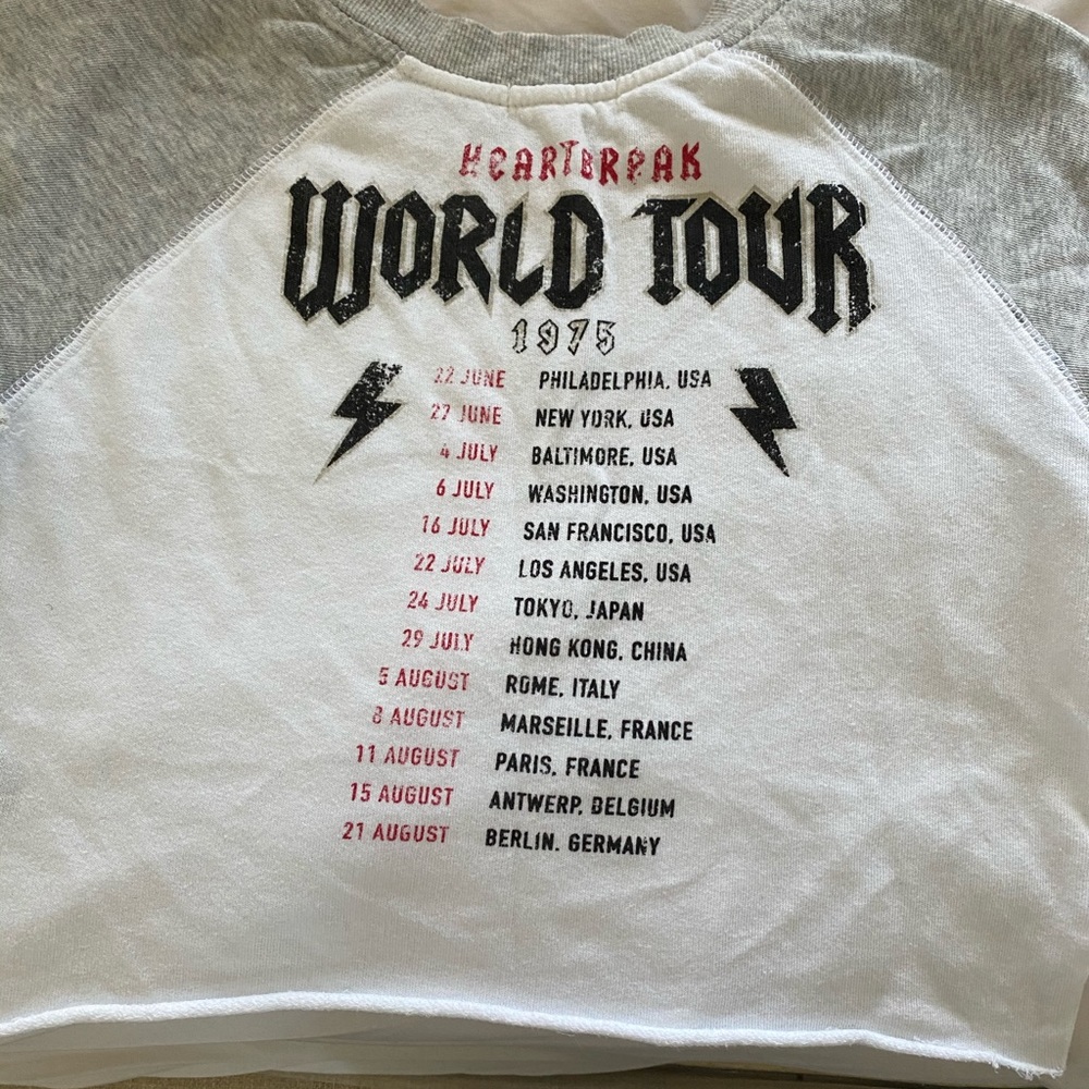 crop top - Picture 2 of 2